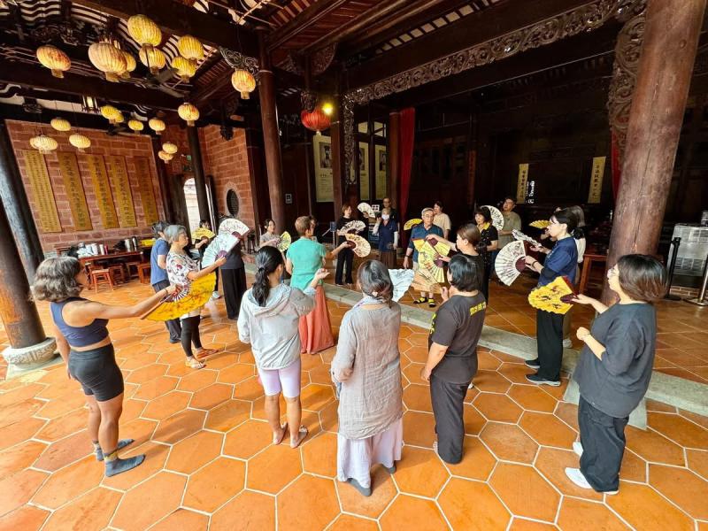 百人團遶境巡禮-《吳文翠宮保第太極導引(跳車鼓)工作坊》
